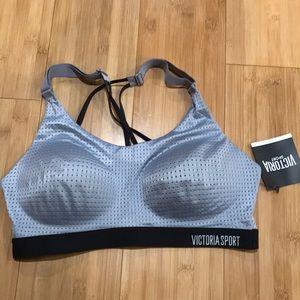 🌟🌟Brand New VS Sports Bra🌟🌟